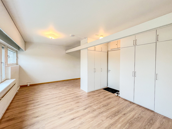 Rental Helsinki Maunula 1 room Hieno 2. kerroksen koti avaralla näkymällä ja runsailla säilytystiloilla