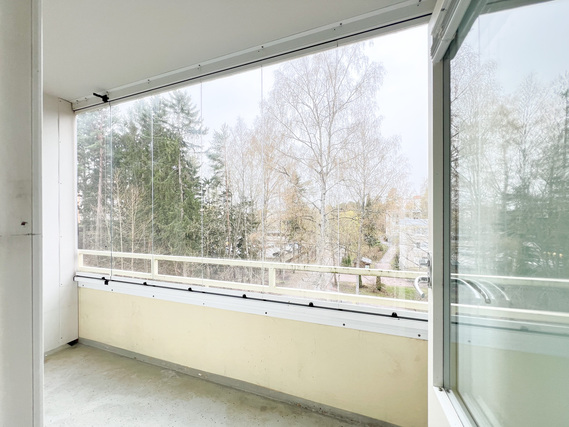 Rental Espoo Matinkylä 1 room Parvekkeellinen ylimmän kerroksen koti hyvällä sijainnilla!
