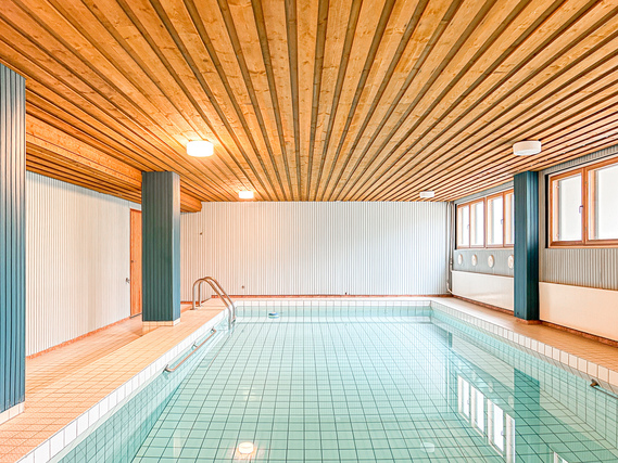 Vuokra-asunto Vantaa Martinlaakso 3 huonetta Ylimmän kerroksen läpitalon huoneisto, missä taloyhtiössä mm. uima-allas ja tilava sauna!