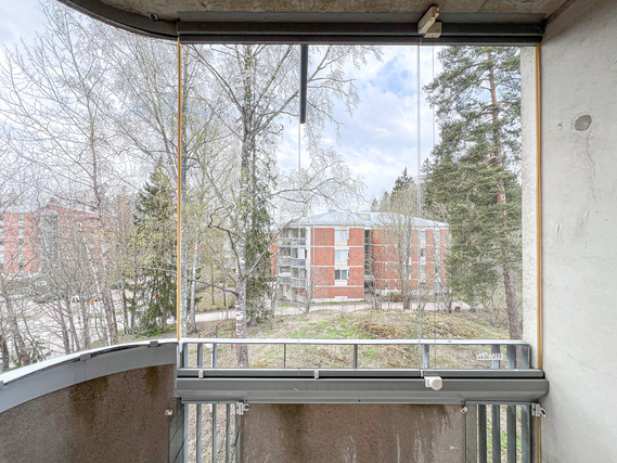 Vuokra-asunto Vantaa Pähkinärinne Yksiö Valoisa, parvekkeellinen ja saunallinen koti loistavalla sijainnilla!