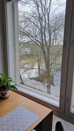 Vuokra-asunto Turku Keskusta Yksiö Yksiö, jossa lasitettu parveke ja näkymä Aurajoelle