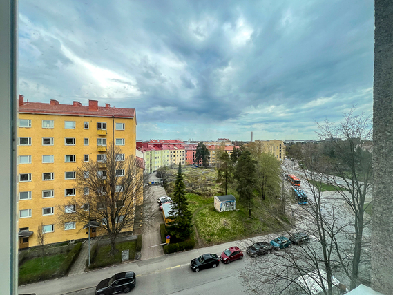 Vuokra-asunto Helsinki Meilahti Kaksio Valoisa kuudennen kerroksen huoneisto loistavien kulkuyhteyksien äärellä.