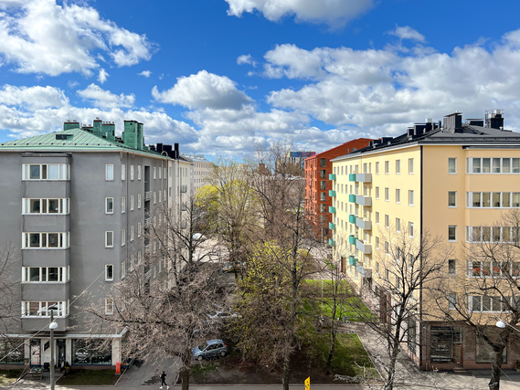 Vuokra-asunto Helsinki Taka-Töölö Yksiö Valoisa koti hissitalon 6. kerroksesta erinomaisella sijainnilla!