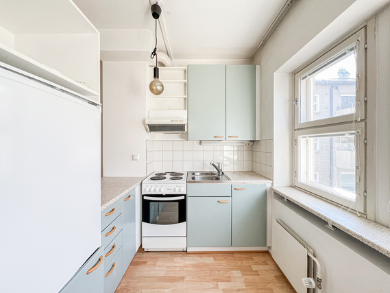 Vuokra-asunto Helsinki Kannelmäki Yksiö Ylimmän kerroksen koti hyvällä sijainnilla.