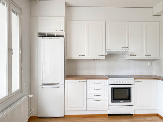 Rental Helsinki Länsi-Pasila 2 rooms Astianpesukone valmiina keittiössä.