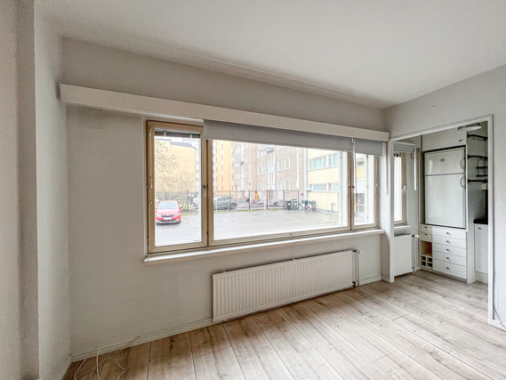 Vuokra-asunto Helsinki Kallio Yksiö Huoneen pohjan ansiosta saat makuutilan ja oleskelutilan erikseen mikäli haluat.