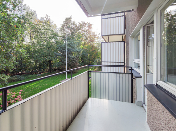 Rental Helsinki Oulunkylä 3 rooms Kotoisa läpitalonhuoneisto rauhallisella ja luonnonläheisellä sijainnilla.
