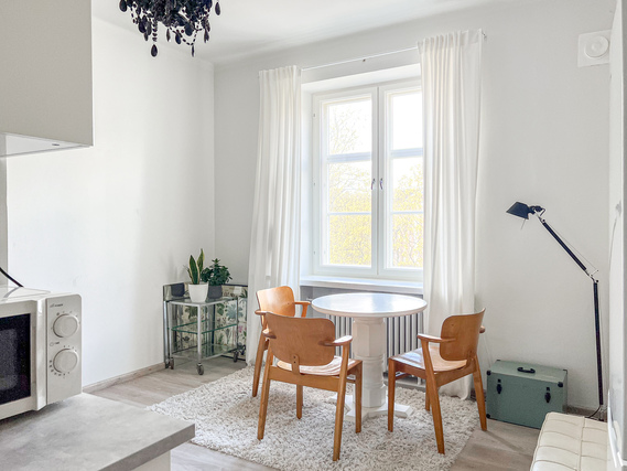 Vuokra-asunto Helsinki Kallio Yksiö Viidennen kerroksen koti, upealla kaupunkimaisemalla Kalliossa!