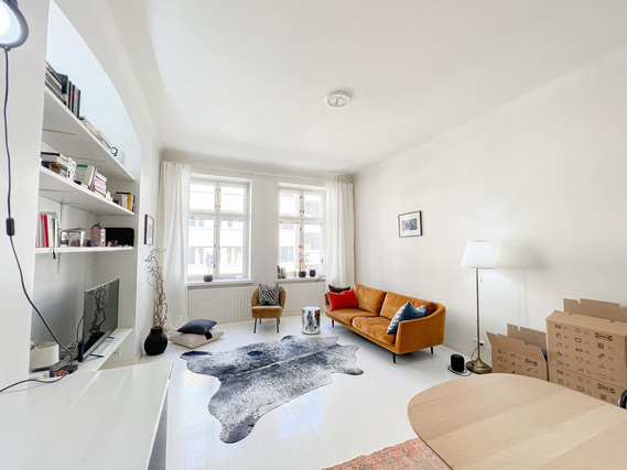 Rental Helsinki Ullanlinna 2 rooms Kaunis, tunnelmallinen , valoisa ja avara, sitä kaikkea on tämä ihana kaksio.