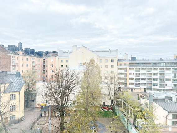 Rental Helsinki Kallio 1 room Valoisa kuudennen kerroksen kaupunkikoti!
