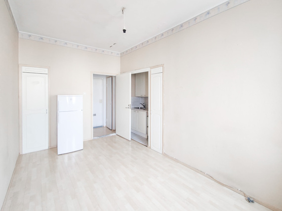 Rental Helsinki Kallio 1 room Valoisa kuudennen kerroksen kaupunkikoti!