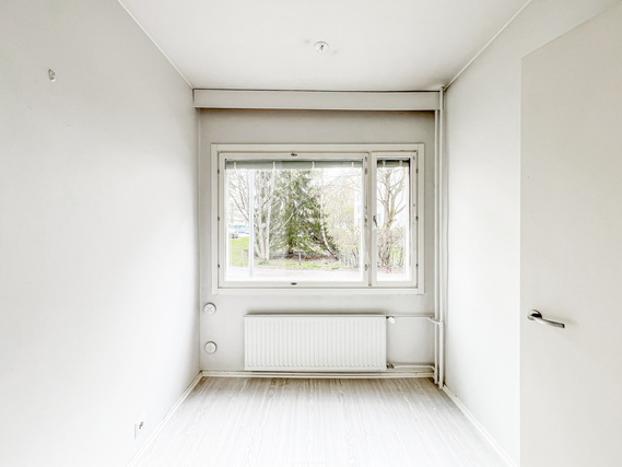 Vuokra-asunto Helsinki Koskela Yksiö Linjasaneerauksesta valmistunut valoisa koti hyvällä sijainnilla.
