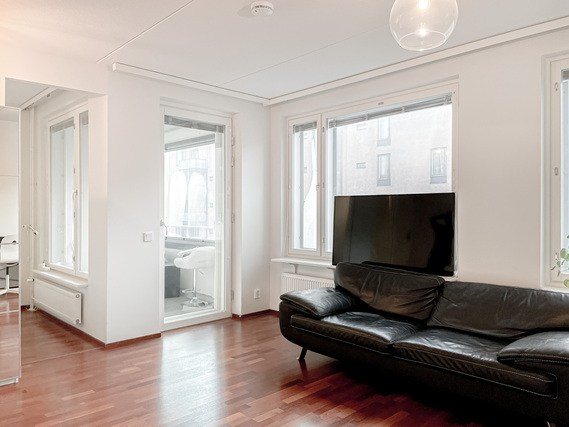 Rental Helsinki Herttoniemenranta 2 rooms Merellisellä alueella siistikuntoinen parvekkeellinen kaksio.