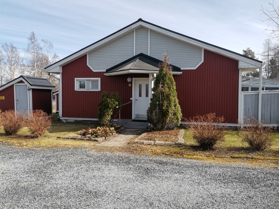 Rental Kaustinen Kaava-alueet 2 rooms Sisäänkäynti, varasto vasemmalla