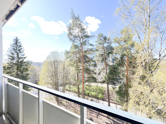 Vuokra-asunto Espoo Suvela Kaksio Viihtyisä, pintaremontoitu viidennen kerroksen koti!