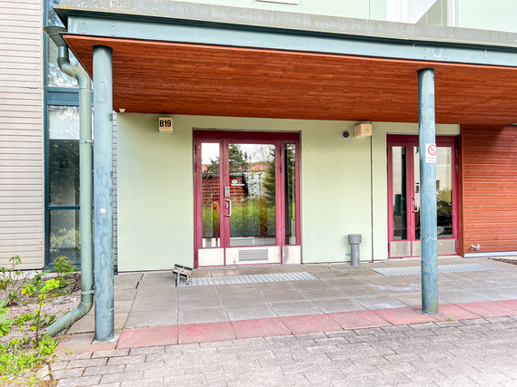 Rental Espoo Leppävaara 3 rooms Valoisa ja avara koti hissitalon 3. kerroksesta hyvällä sijainnilla!