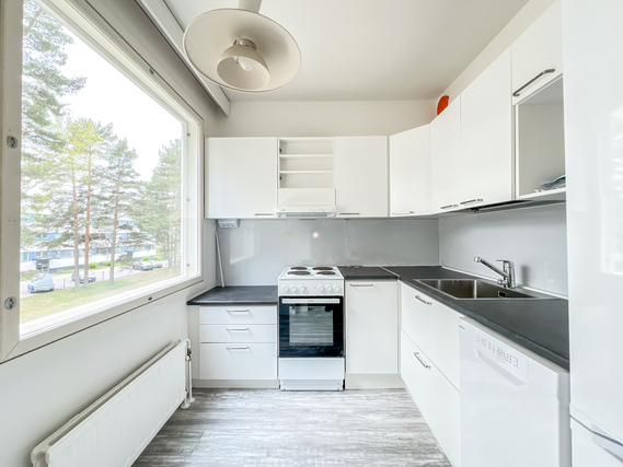 Vuokra-asunto Helsinki Vuosaari Kaksio Erittäin kaunis juuri täysin remontoitu toisen kerroksen koti luonnonläheisin näkymin.