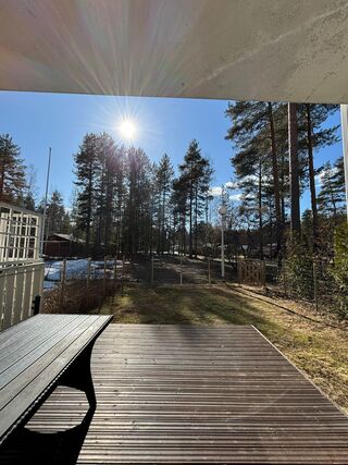 Vuokra-asunto Lappeenranta Korvenkylä 3 huonetta Näkymä talon etuovelta/etupiha