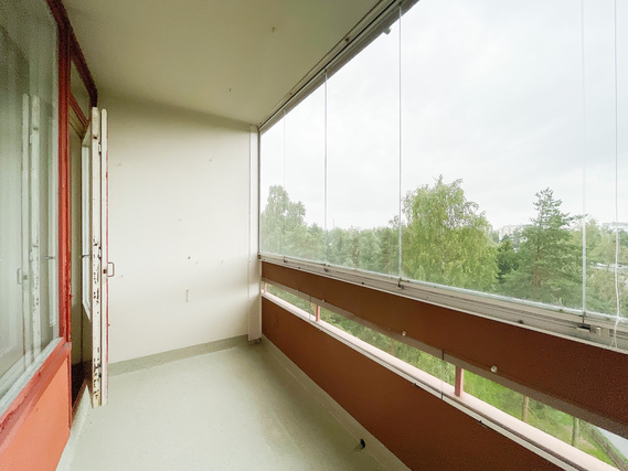 Vuokra-asunto Helsinki Kontula Kaksio Valoisa ja tilava seitsemännen kerroksen läpitalonkoti.
