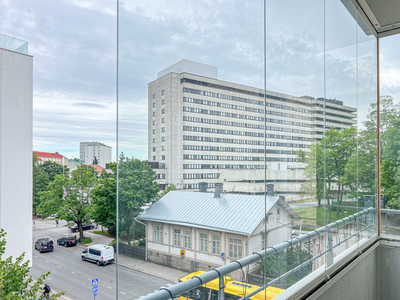Vuokra-asunto Turku  Kaksio Kaunis koti lasitetulla parvekkeella, omalla saunalla ja aivan palveluiden äärellä.