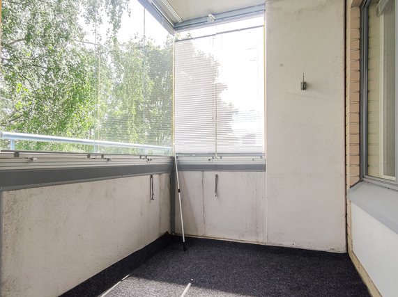 Vuokra-asunto Kerava Keskusta Kaksio Parvekkeellinen ja saunallinen ensimmäisen kerroksen koti keskeisellä, mutta rauhallisella paikalla.