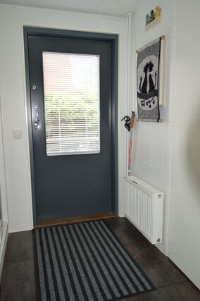 Rental Helsinki Kivikko 3 rooms Lämminhenkinen Koti!