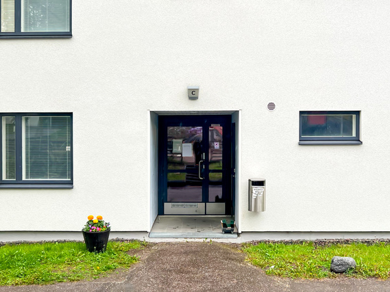Rental Vantaa Kulomäki 2 rooms Valoisa koti luonnonläheisellä sijainnilla Maauunintiellä. Ylin kerros!