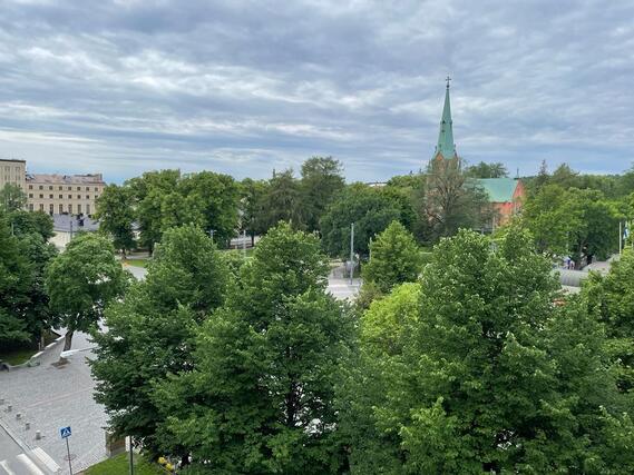 Vuokra-asunto Tampere Keskusta Kaksio Näkymät ranskalaiselta parvekkeelta