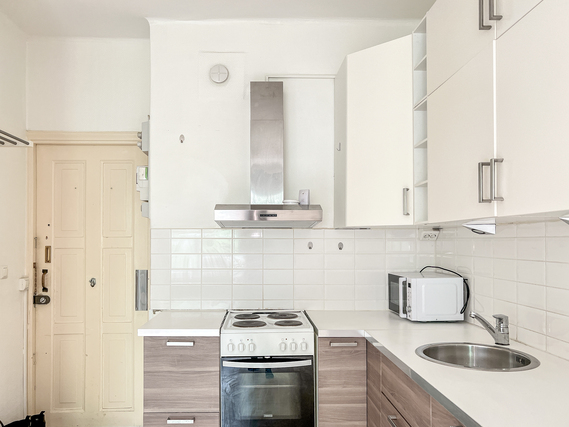 Rental Helsinki Hakaniemi 1 room Ihastuttava koti loistosijainnilla meren läheisyydessä ja Hakaniemen palveluiden  vieressä.