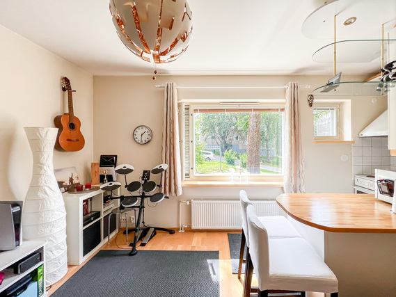 Rental Helsinki Munkkivuori 1 room Kotoisa ja lämminhenkinen koti rauhallisella sijainnilla Munkkivuoressa.