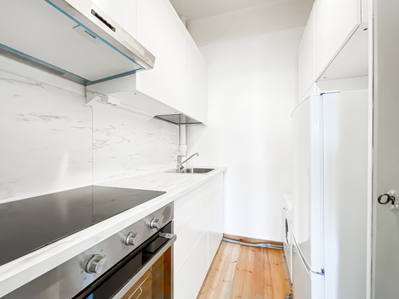 Rental Helsinki Kallio 1 room Kaunis ja tunnelmallinen koti, jossa avarat näkymät.