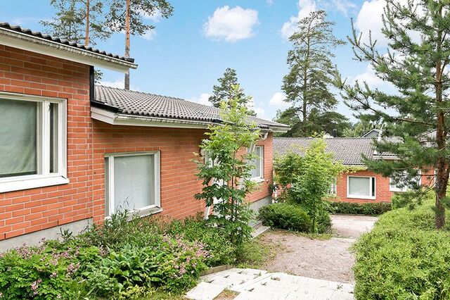 Asumisoikeusasunto Vantaa Ylästö 5 +
