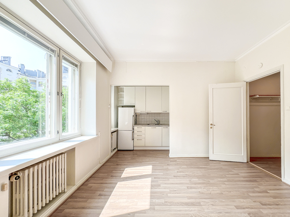 Vuokra-asunto Helsinki Töölö Yksiö Kaunis ja kodikas yksiö huippupaikalla Töölöntorin laidalla, mutta sisäpihanäkymin.