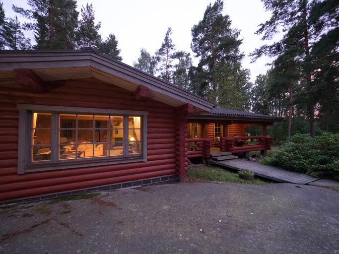 Vuokramökki Raasepori, Villa Pihlajanmarja 