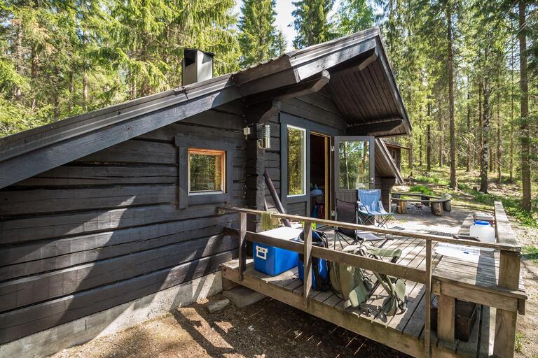 Vuokramökki Hämeenlinna, Ahdinkämppä wilderness cabin 