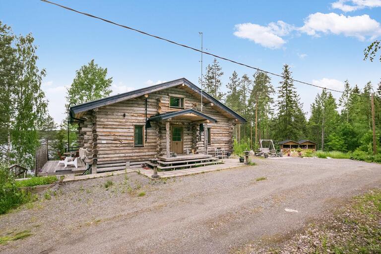 Vuokramökki Heinola, Villa sieponpesä 