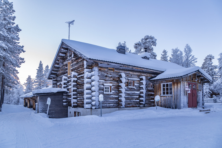 Vuokramökki Inari, Kuukkeli Hirvas Suite 