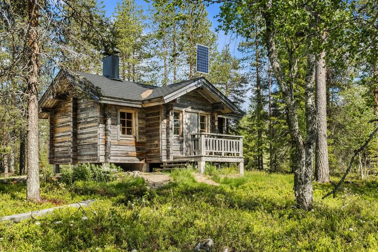 Vuokramökki Salla, Suomujärvi wilderness cabin 