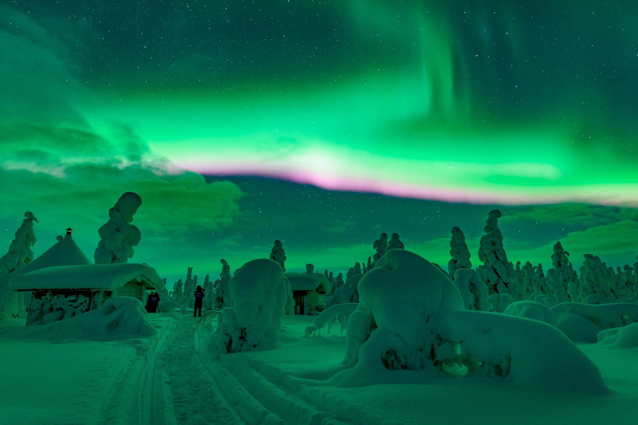 Complete Guide to Northern Lights (And The Most Exotic Place to See Them)